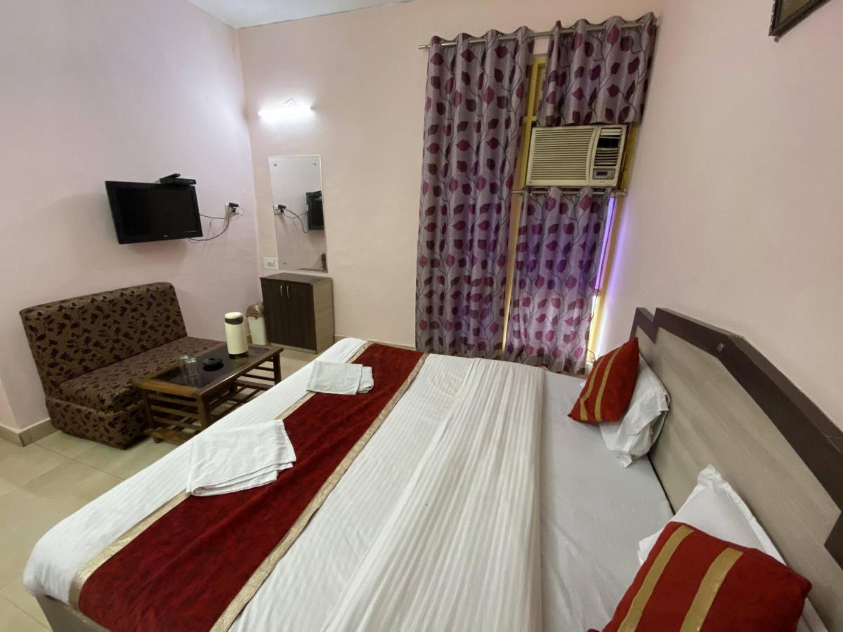 Hotel Rama Palace Katra  Eksteriør bilde