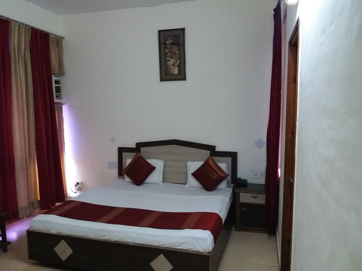 Hotel Rama Palace Katra  Eksteriør bilde